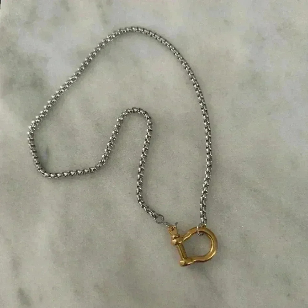 COPY - COPY - Gold Chain Two Tone Silver Horse Bit Chunky Charm Clasp Carabiner… - Picture 2 of 4
